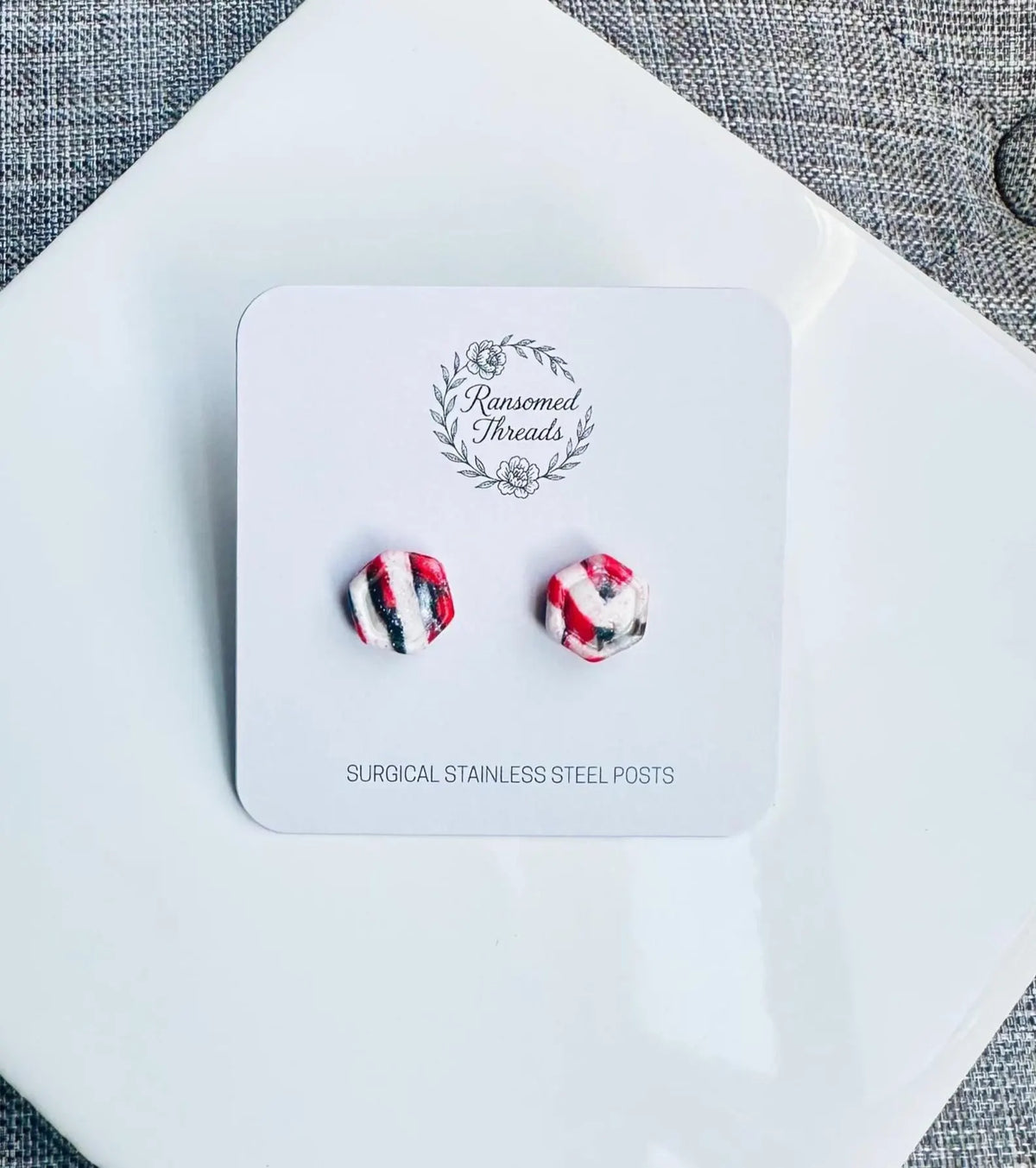 Red Black Granite Pattern Stud Earrings